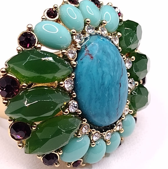 Large multi stone ring size 7 Gold Tone - Picture 11 of 13